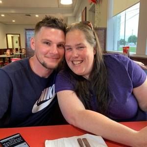 Meet your Posher, Alexis